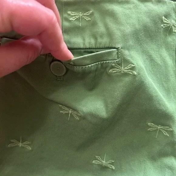 Talbots Petites Green Embroidered Bermuda Chino Shorts 4P - Picture 7 of 9